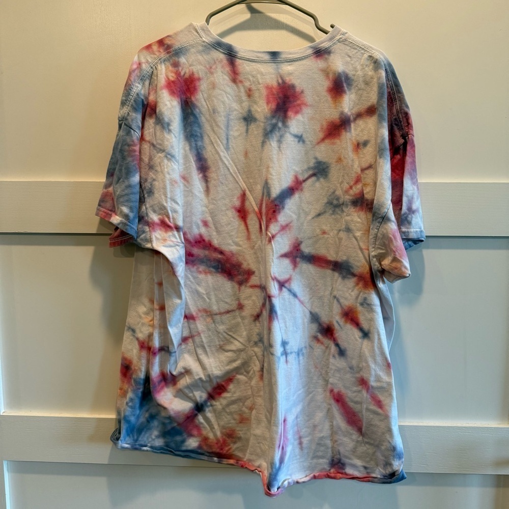 Fruit of the Loom Tie-Dye Tee - Red and Blue - Picture 4 of 5